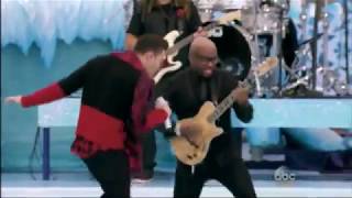 Prince Royce - Feliz Navidad (Disney Christmas 2014)