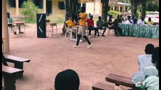 Download lagu Watch one real bycon' s  performance in okasec campus mp3