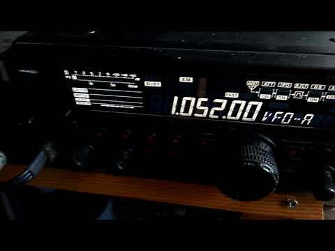 Long wire vs. earth loop antenna.