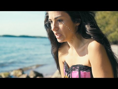Mar de Lágrimas - Liliana Zavala (Official Video)