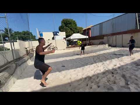 Jogão de altinha com 4 minutos de bola no alto