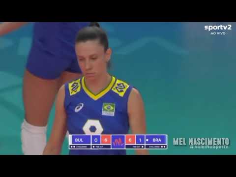 Macris fica pistola com a arbitragem e pontua de segunda ( não irritem a Macris )