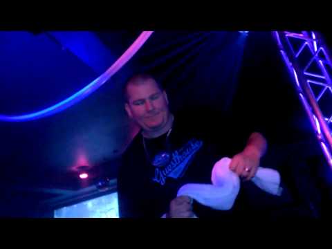 Dj Mes getting down to Dj Dan Guesthouse Portland