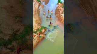 Download lagu Desi fishermen busy with their nets 🕸️🐟 #fishermen #ruralindia mp3