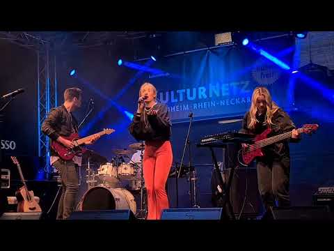 Luzifa - Seventeen Again (live) @ Stadtfest Mannheim 2022