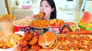 Download lagu ASMR MUKBANG| Eating Convenience Store Food! Fire noodles, Tteokbokki, Kimbap. mp3