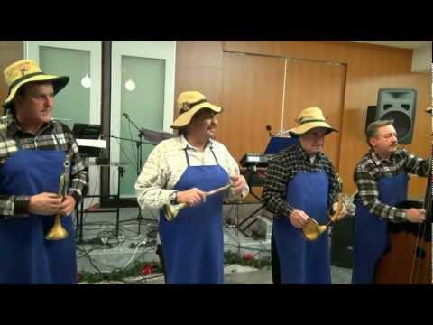 Njivski kvintet-Moj fantič je prijezdil (v živo)