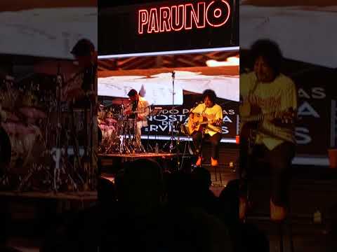 Una Cuarta Más Abajo Del Ombligo - Armando…