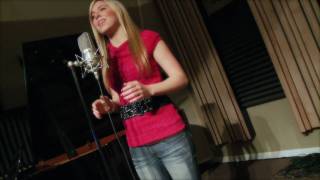 Michelle Moyer singing &quot;Mama&#39;s Song&quot; (Carrie Underwood cover)