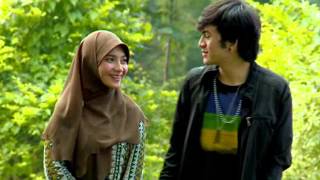 Download lagu Risky Nazar dan Dinda Kirana mp3