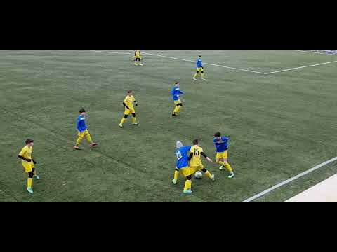 Dacia Buiucani 2008 A (galben) vs Dacia Buiucani 2007 B (albastru) scor final 1:1 Ianuarie 9, 2022.