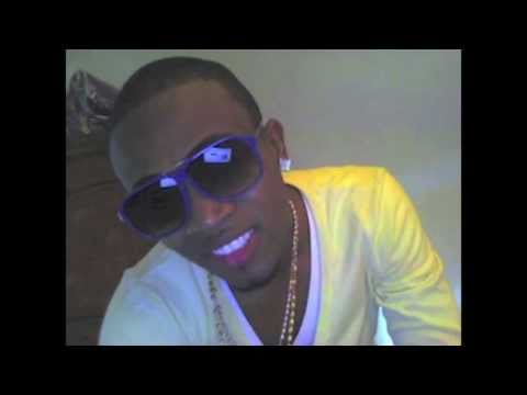 T-C.U.E. ft 3Dot... - Look at me now (Freestyle)