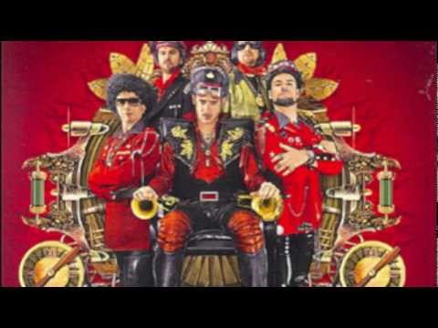 La Caravane Passe - Moustache on the stage (S.O.A.P remix)