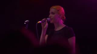 Molly Nilsson - 1995