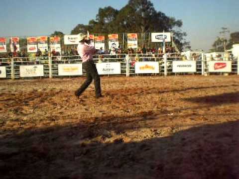 Locutor de Rodeio Rodolfo Silva em Barretos