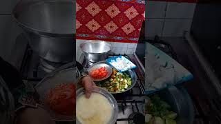 شوربة خضار بي الشعريه. لسان العصفور روعه
