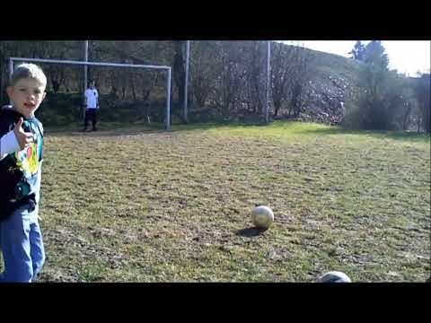 Best Freekicks Vol.2 (Knuckelballs&Curves) Where is Better? Sven or Jan-Lukas or Tobias?