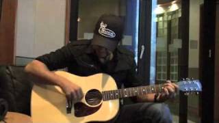 Luke Bryan  Country Girl (Shake It For Me) Acoustic