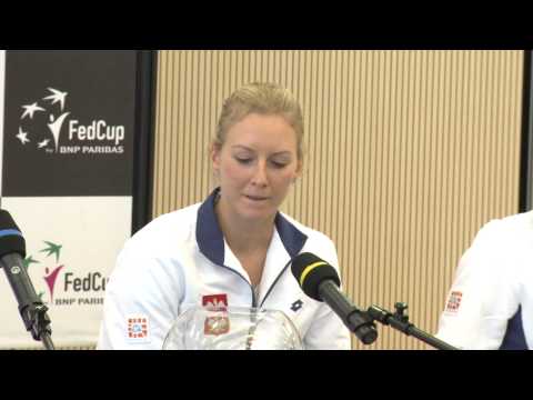 FED CUP URSZULA RADWAŃSKA O MARII SZARAPOWEJ