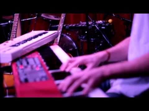 Slow Runner - Strange Days (Live @ the Red Room | Café 939)