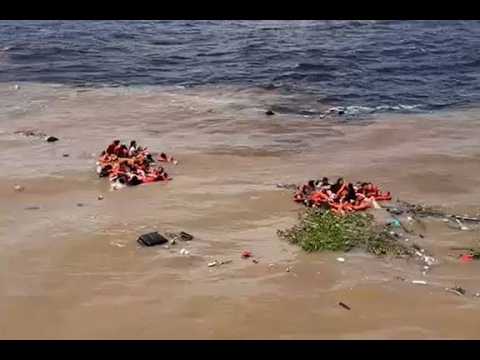 Lancha que ia para o município de Nova Olinda do Norte naufraga no Encontro das Águas