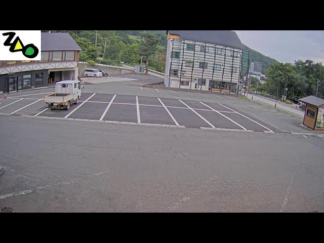 Live webcam view of Zao Chuo Ropeway Parking Lot