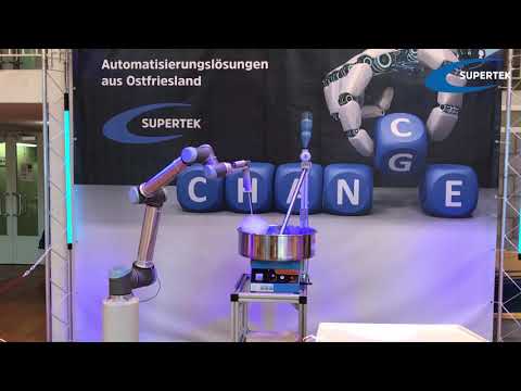 Roboter macht Zuckerwatte Ausbildungsmesse IHK Ostfriesland & Papenburg 2019 Supertek GmbH Azubis