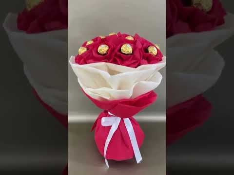 Sweet Treats & Holiday Cheer: Flowers & Chocolate Bouquets for Christmas Day!