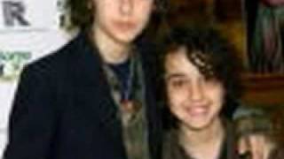 Naked brothers band If there was a place to hide