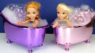 BATH time ! Elsa and Anna toddlers - Bubbles - LOL surprise dolls - evening routine - bedtime story