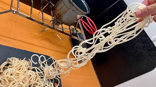 ルロイ修道士 - おもしろポテトヌードルフライを揚げてハイボールをキメるだけの動画