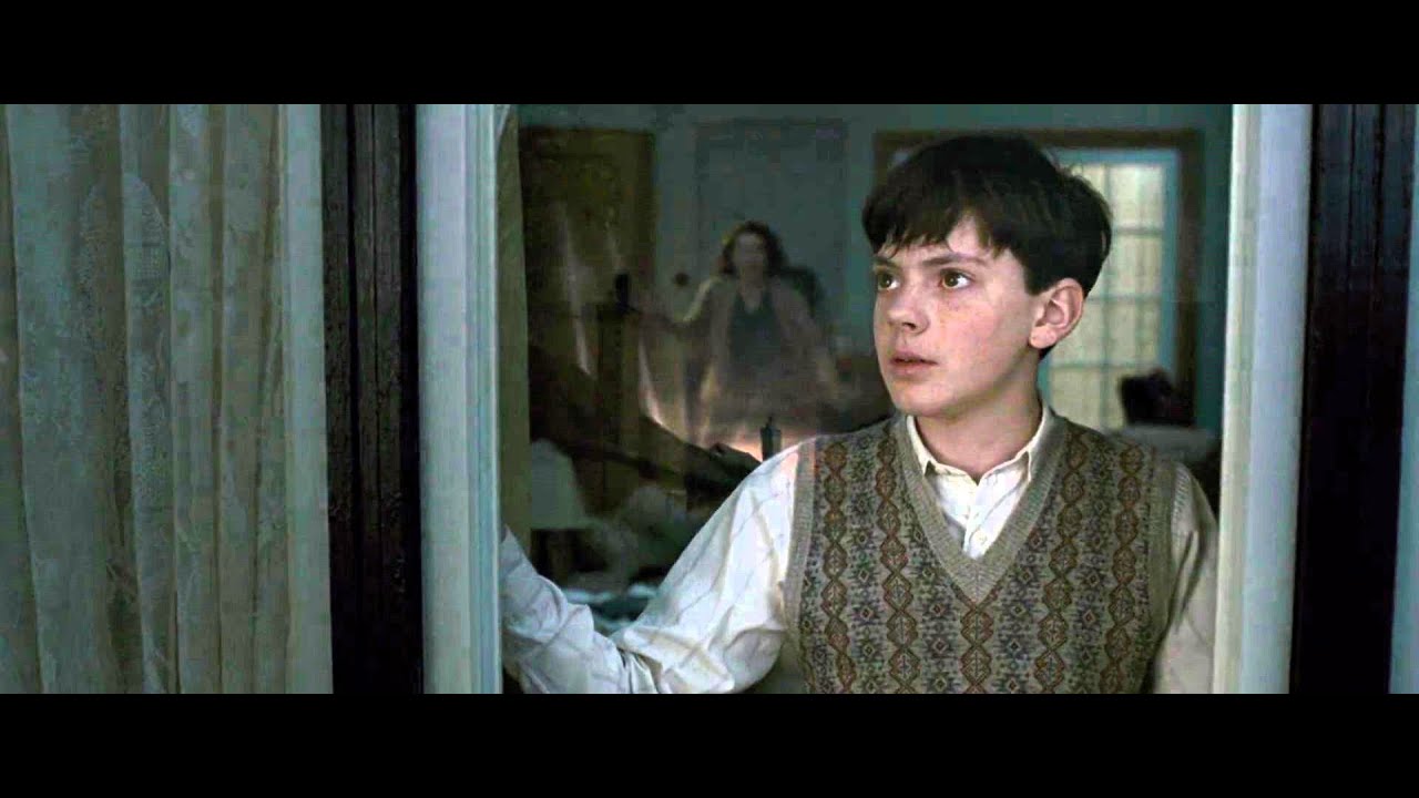 Narnia | The Lion The Witch And The Wardrobe (2005): Opening scene