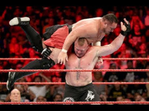 Brock Lesnar vs  Samoa Joe in Universal Champion match
