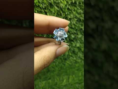 Swiss Blue Topaz 925 Sterling Silver Flower Shape Ring