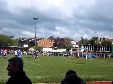 AFC Hornchurch 2-1 Lowestoft Town AET. Ryman Isthmian Premier Play-Off Final. Mon7May2012