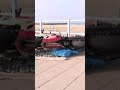 Pijnlijk: moeder rijdt pronkstuk zoon omver | #Shorts