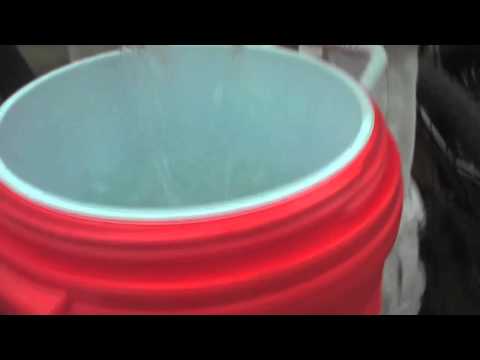 How real men pour water