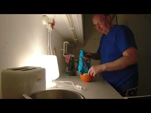 MongoTV_11913 - Del 2 - SPISER POSE CHIPS TORSDAG EFTERMIDDAG KRISTIHIMMELFARTDSDAG 2023