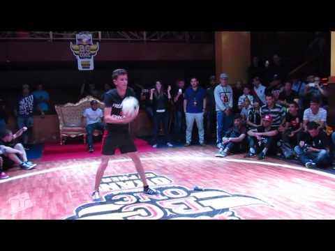 Red Bull BC one ALGERIE CYPHER Oran 2014 elimination battle showcase freestyle football   Amine Benz