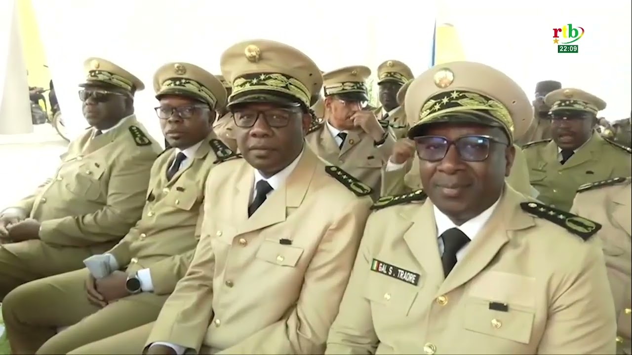 AES/Mali: remise de médaille honneur 40 récipiendaires sur 150 ont reçu leur distinction honorifique