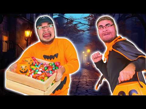 Micha steals THIS candy box on Halloween🎃👻