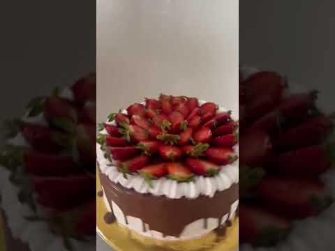 كيك الفراولة