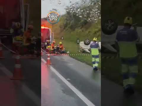 Capotamento de carro deixa uma vítima em Valinhos (SP)