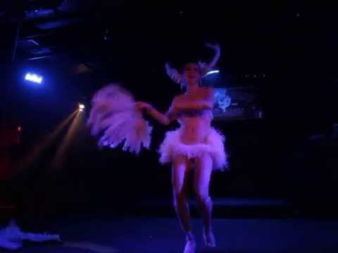 Burgundy Brixx - Temptation (Tom Waits)