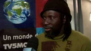 Tiken Jah Fakoly lutte contre l'excision