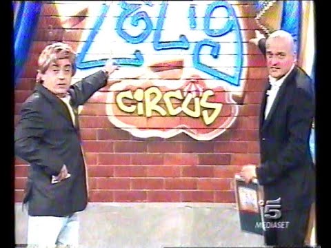 Paolo Cevoli è Teddy Casadei