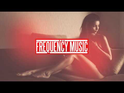 Javi Reina & Rousseau ft. Jonny Rose - Thunder