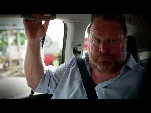 Claes Malmberg besöker ett barnsjukhus i Malawi - Världens viktigaste kväll 2022