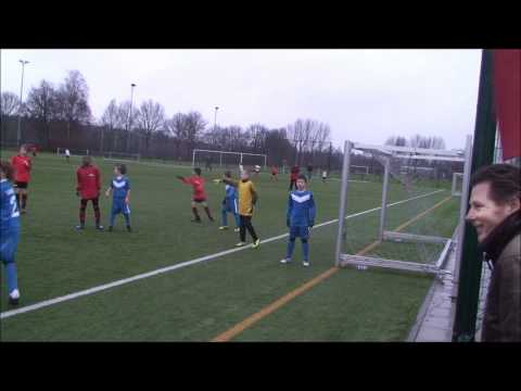 Damian Stiemer, 9 jaar, wedstrijd Roda46 E3 - Quick E1 d.d. 21-01-2012