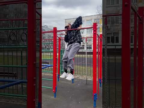 ЗАНОВО УЧУ ВЫХОД СИЛЫ НА ДВЕ РУКИ